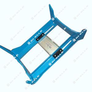 estrattore a pressa colorato di azzurro