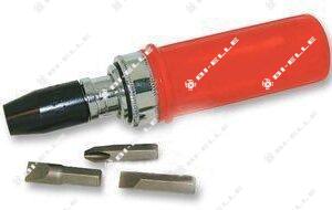 attrezzi veicoli industriali per estrarre i bulloni